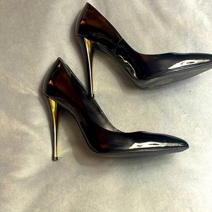 YSL Zoe Patent Leather Pumps